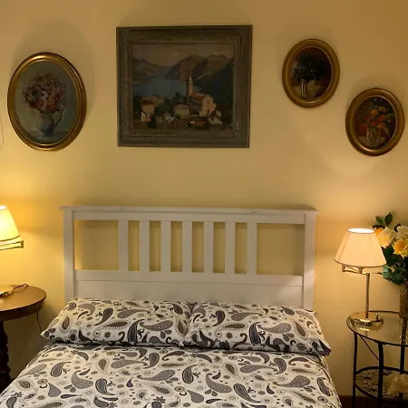 Bed & Breakfast Camera Matrimoniale In Liberty A Como